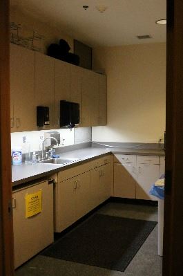 Meeting Rm A- Kitchen (7)