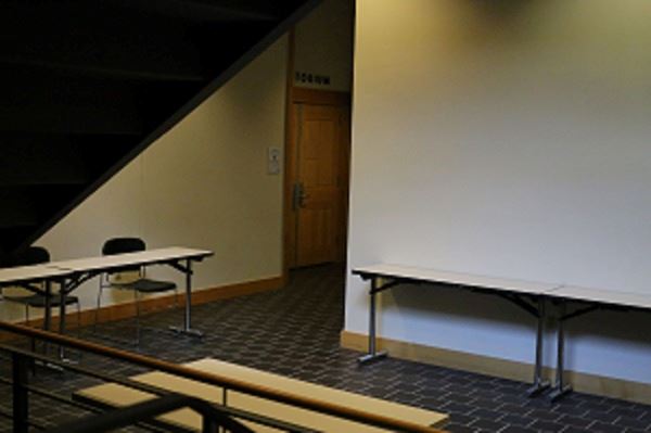 Auditorium- lobby (3)